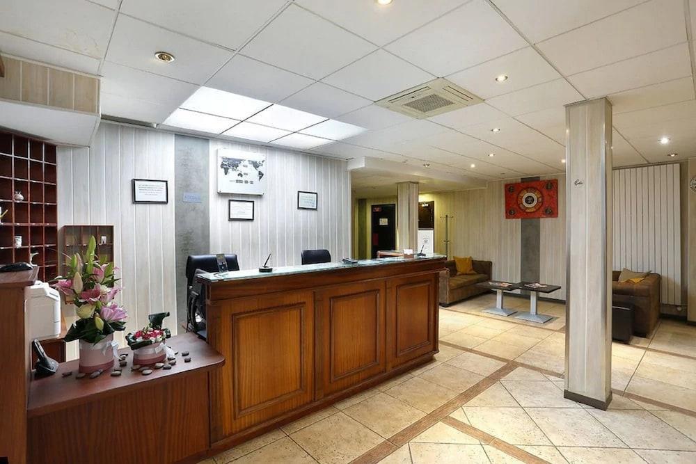 Grand Hotel Senia Orly Bagian luar foto
