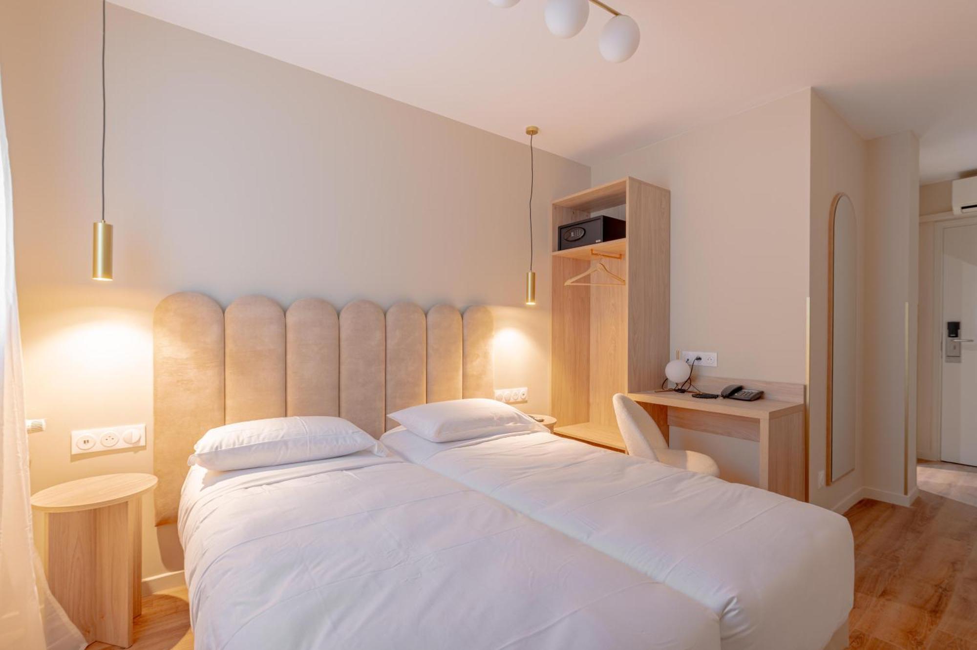 Grand Hotel Senia Orly Bagian luar foto