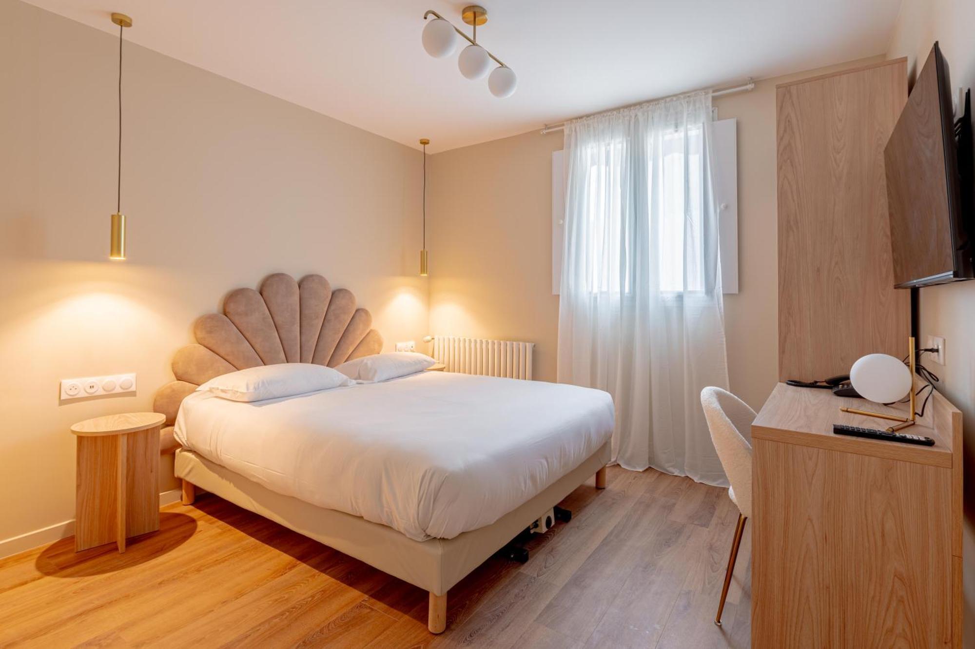 Grand Hotel Senia Orly Bagian luar foto