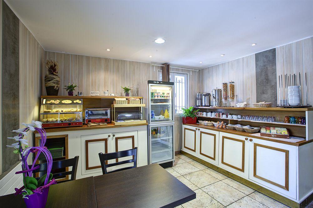 Grand Hotel Senia Orly Bagian luar foto