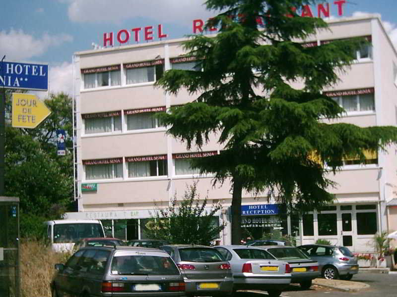 Grand Hotel Senia Orly Bagian luar foto